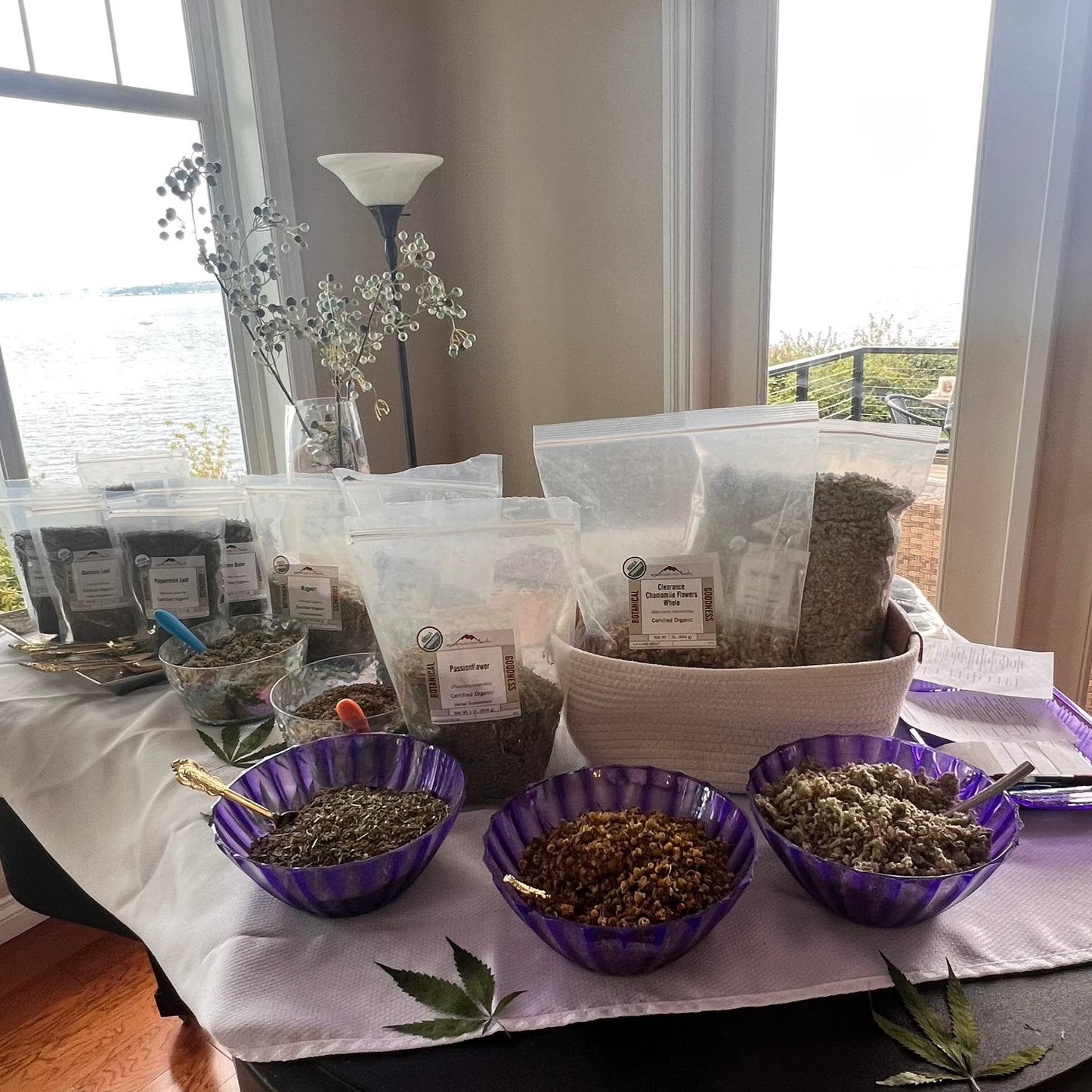 High Tea Party with Herbal Blend Bar (4-6 ppl)